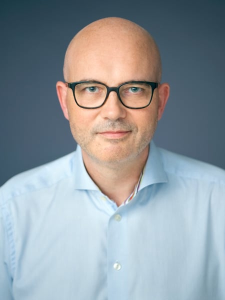 11.LARS-SVENDSEN-hope-book